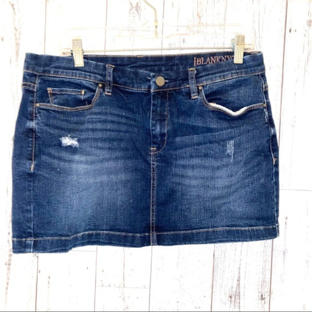 Blank NYC mini skirt distressed denim sz 30 stretch